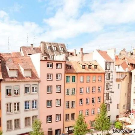 Rohan, Centre Cathédrale Hotel 4*