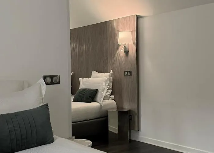 Rohan Hotel