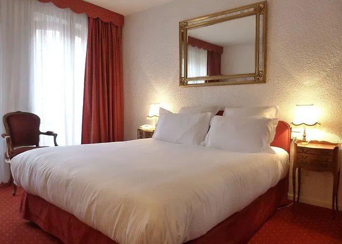 Hotel Le Rohan, Centre Cathedrale 4*