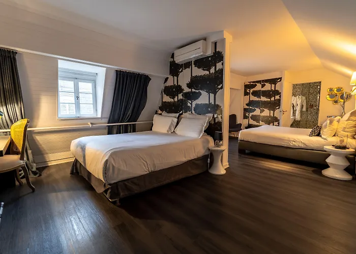 Le Rohan, Centre Cathedrale