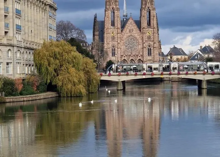 Le Rohan, Centre Cathedrale Hotel 4*